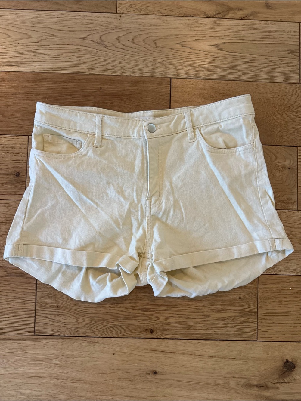 H&M pale yellow denim shorts